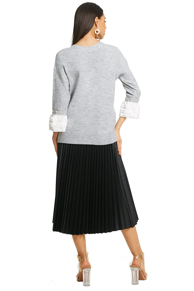 V Neck Trumpets Sleeve Top