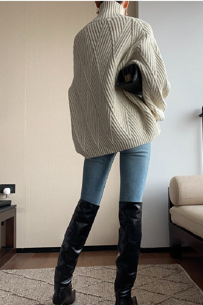 Solid White Turtleneck Pullover Knitwear Sweater